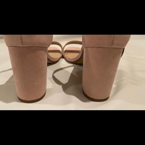 Brand new pink suede sandals, size 8 - Picture 3 of 3